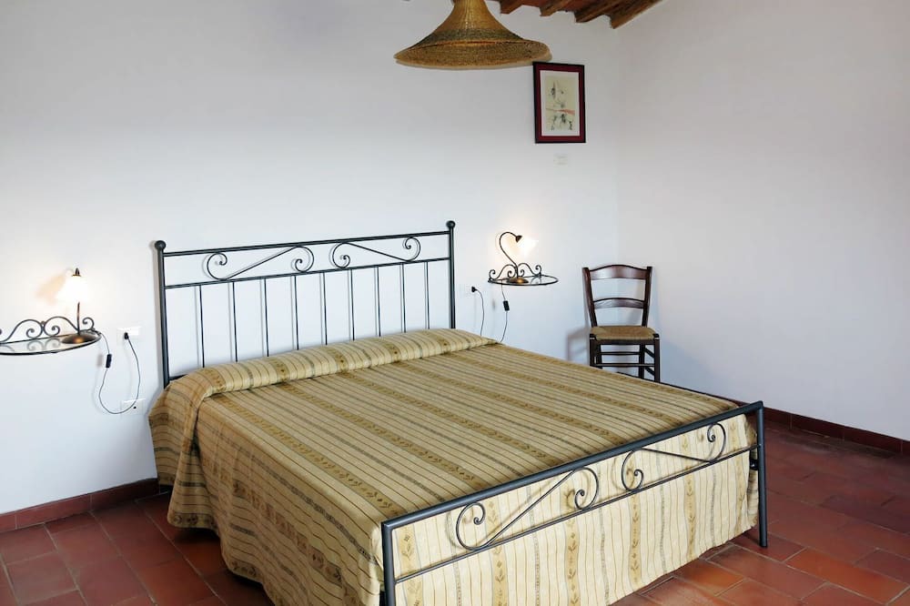 Photo of Bedroom in Asciano Pisano