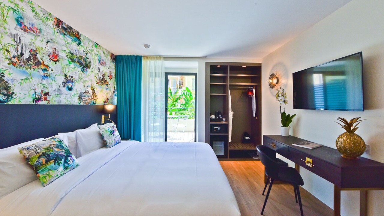Photo of Bedroom in Antibes City Centre