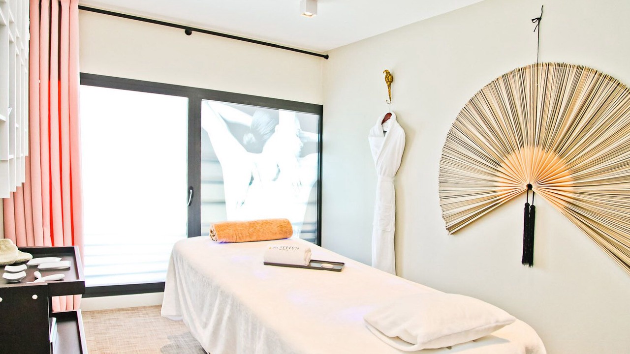 Photo of Bedroom in Antibes City Centre