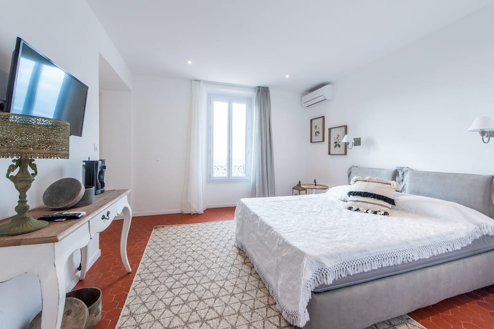 Photo of Bedroom in Le Plan-de-Grasse
