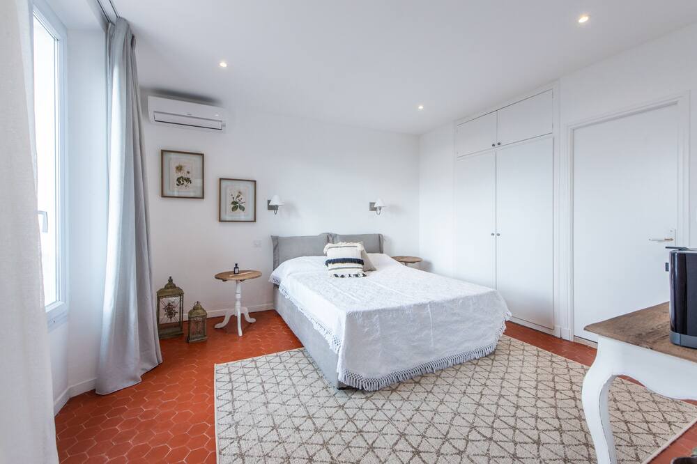 Photo of Bedroom in Le Plan-de-Grasse