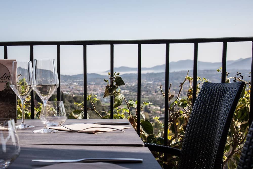Photo of Patio Balcony in Le Plan-de-Grasse