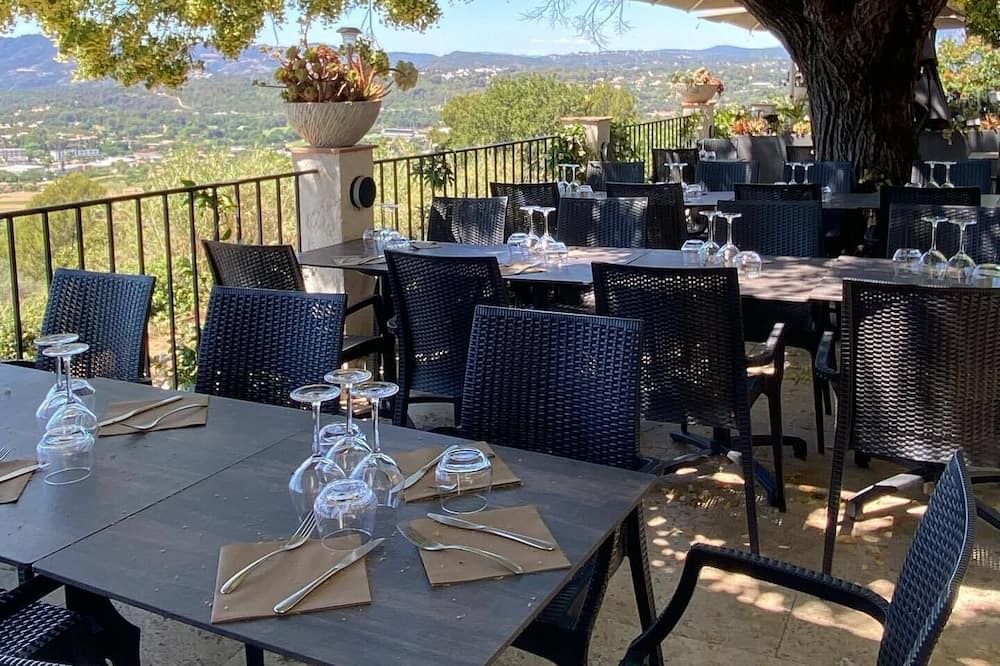 Photo of Patio Balcony in Le Plan-de-Grasse