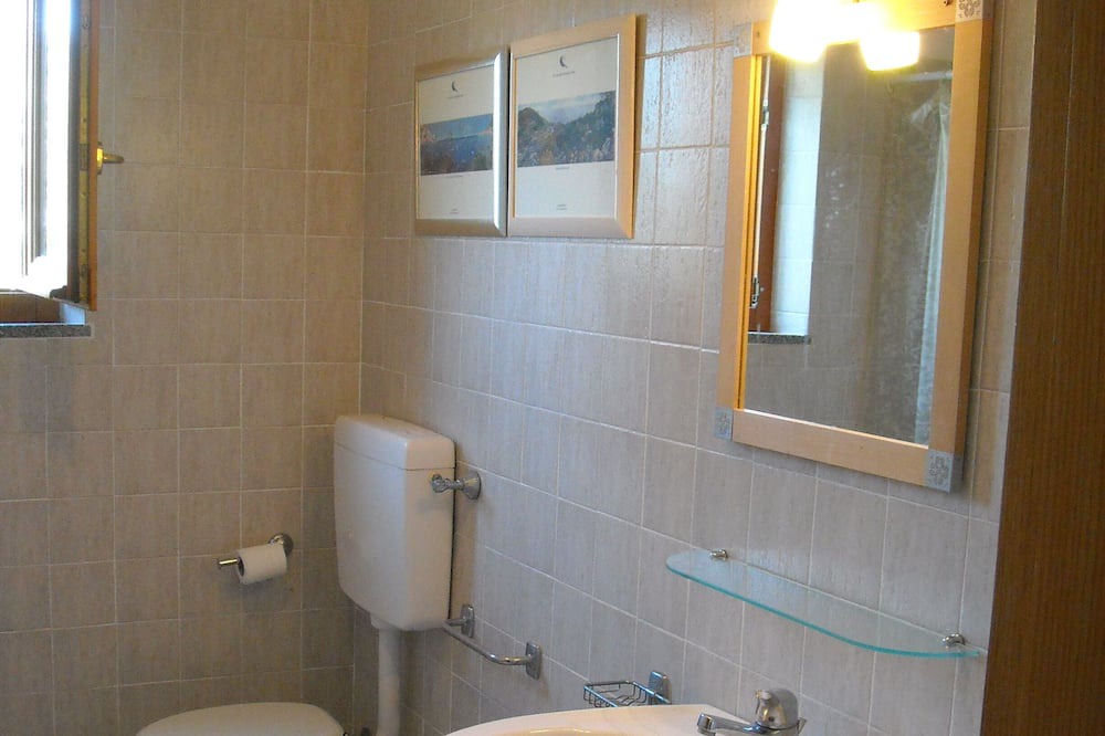 Photo of Bathroom in Zanca