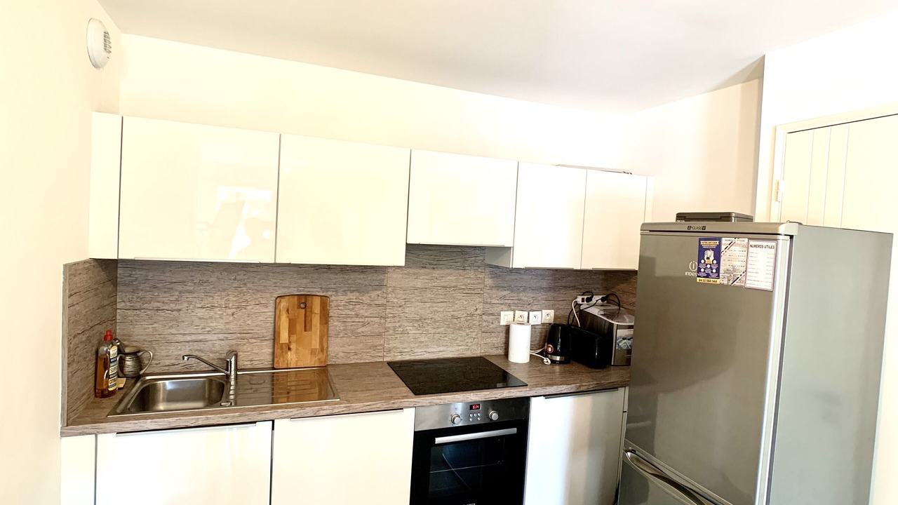 Photo of Kitchen in Prado - Republique
