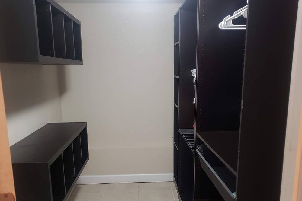 Photo of Bedroom in Azalea Park