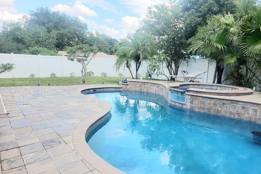 Photo of Outdoor in Azalea Park
