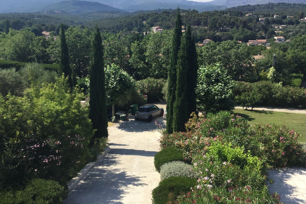 Photo of Outdoor in Le Rouret