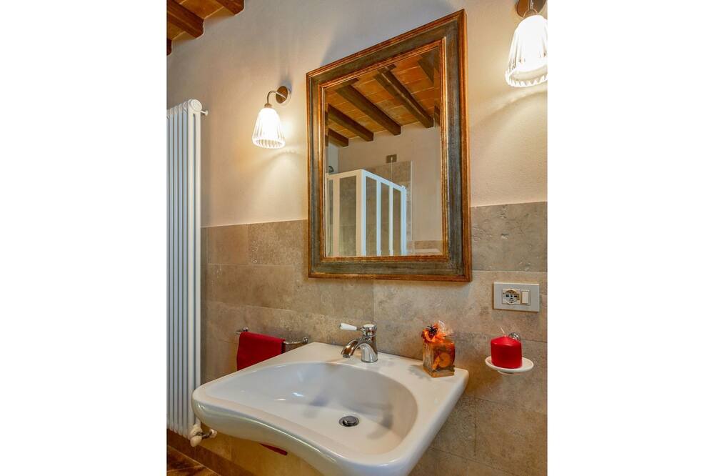 Photo of Bathroom in Monte San Savino