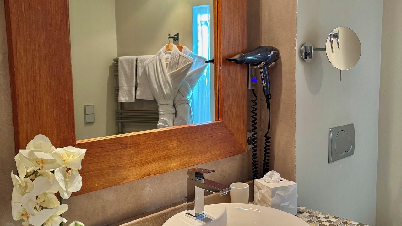 Photo of Bathroom in Riou - Petit Juas - Av de Grasse
