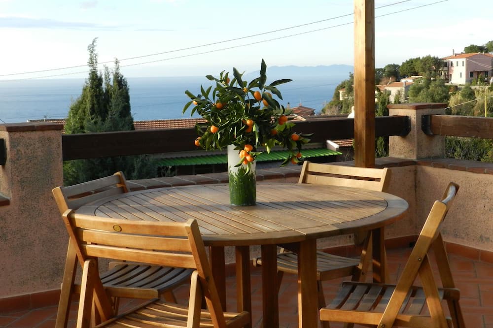 Photo of Patio Balcony in Patresi
