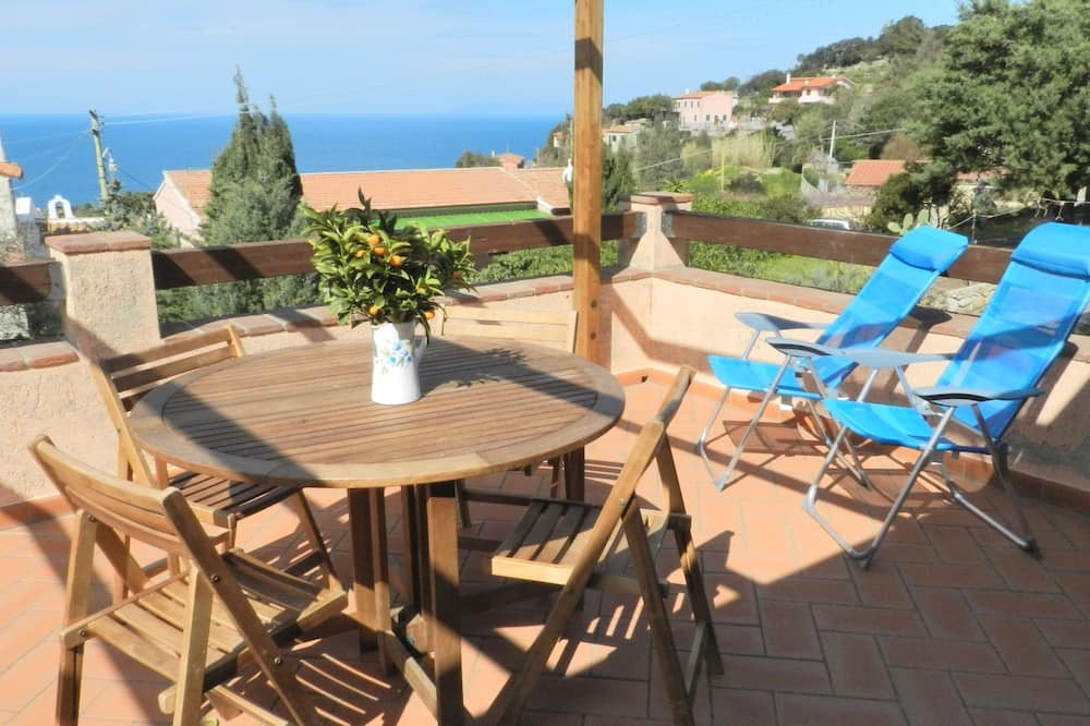 Photo of Patio Balcony in Patresi
