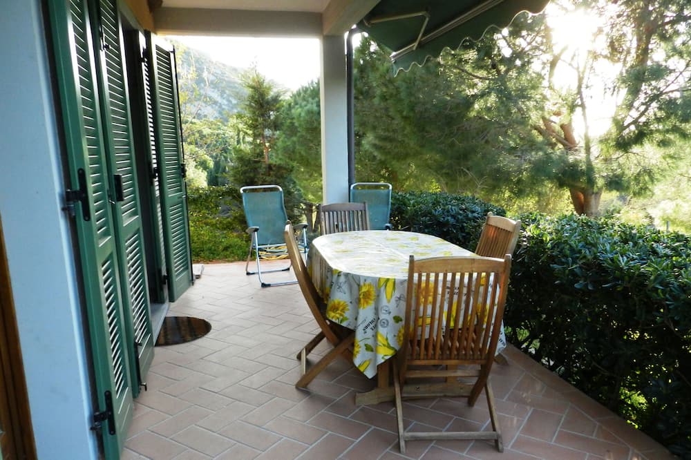Photo of Patio Balcony in Patresi