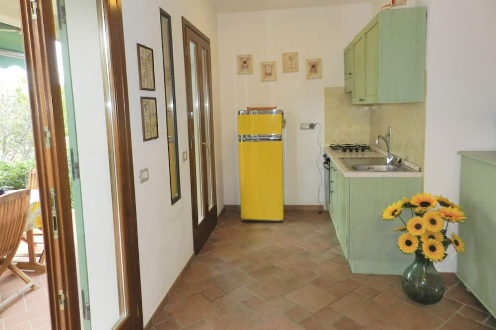 Photo of Kitchen in Patresi
