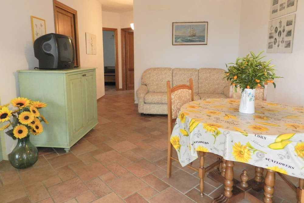 Photo of Livingroom in Patresi