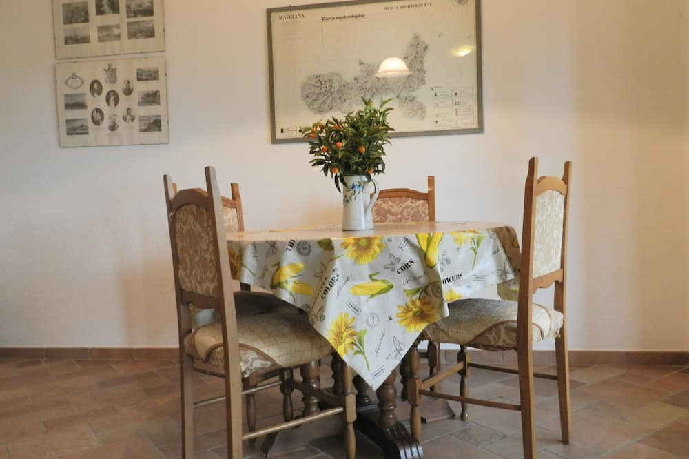 Photo of Kitchen in Patresi