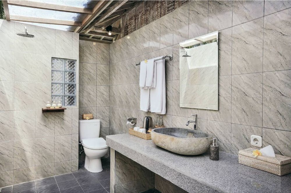 Photo of Bathroom in Mas