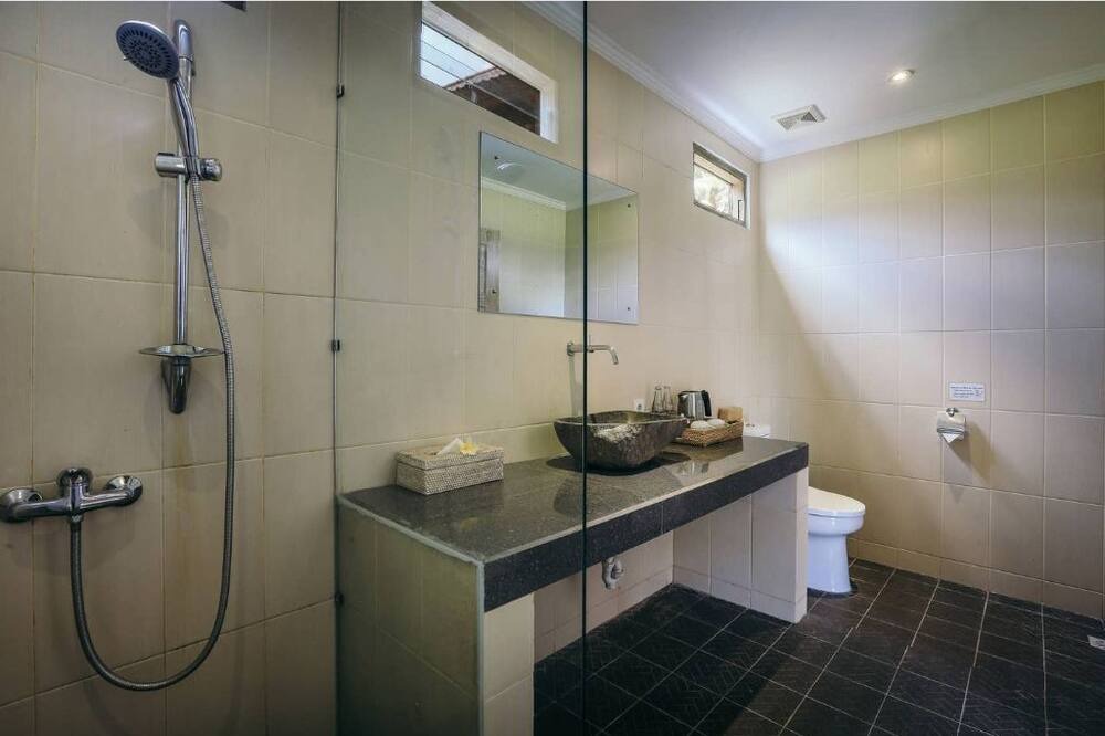 Photo of Bathroom in Mas