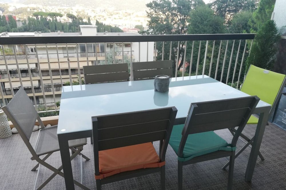 Photo of Patio Balcony in Saint-Sylvestre