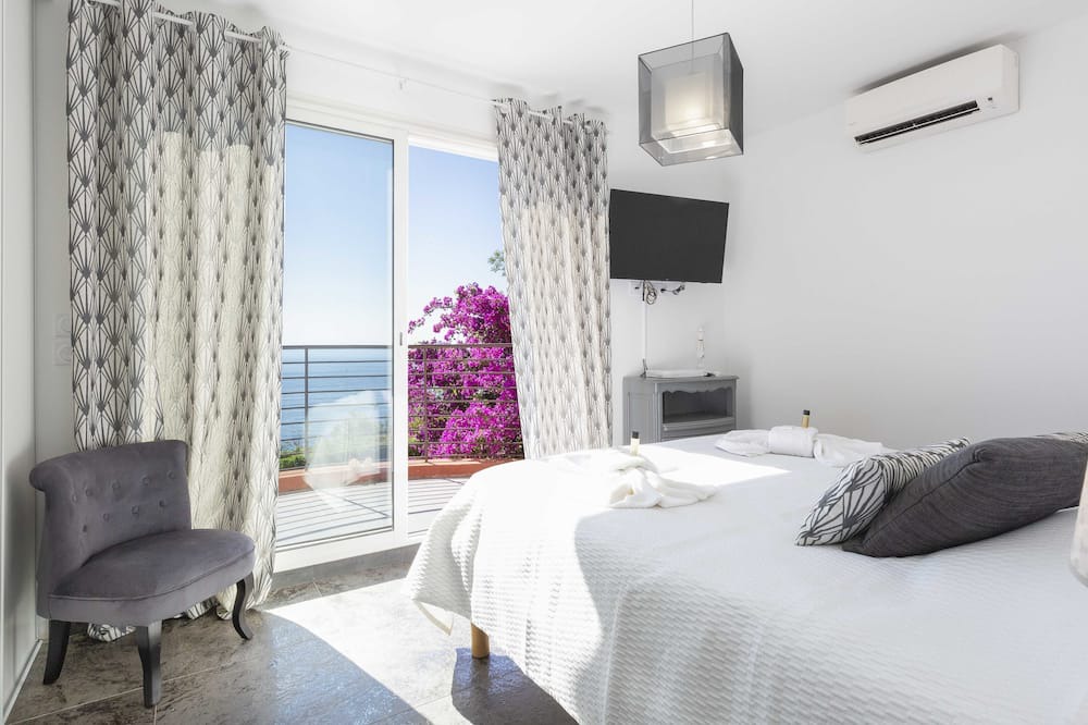 Photo of Bedroom in Theoule-Superieur