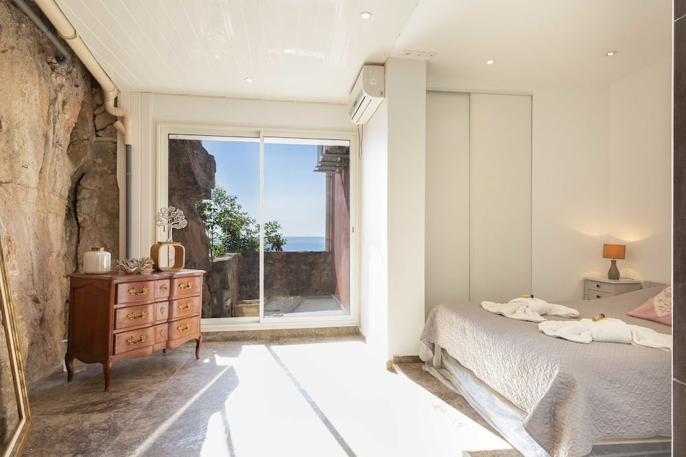 Photo of Bedroom in Theoule-Superieur