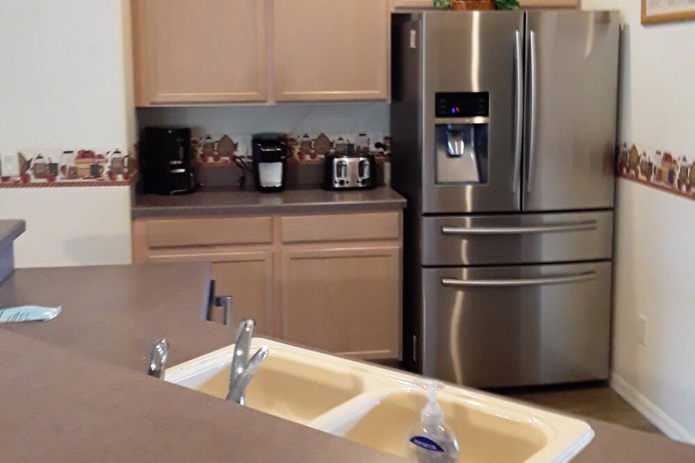 Photo of Kitchen in Greater Groves