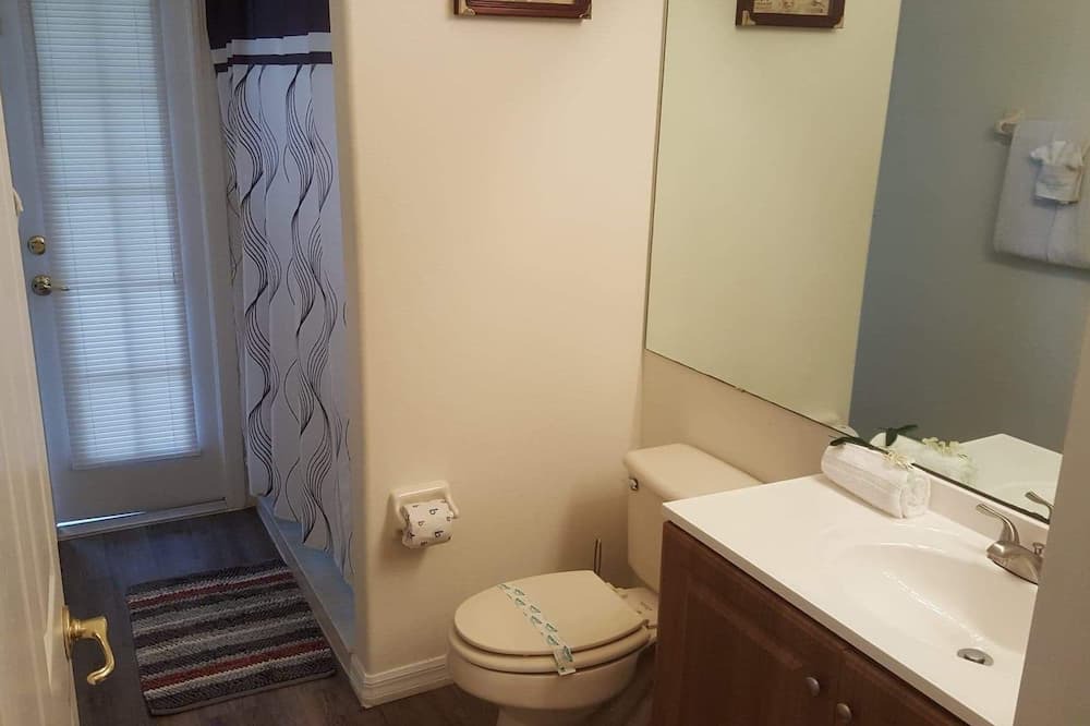 Photo of Bathroom in Greater Groves