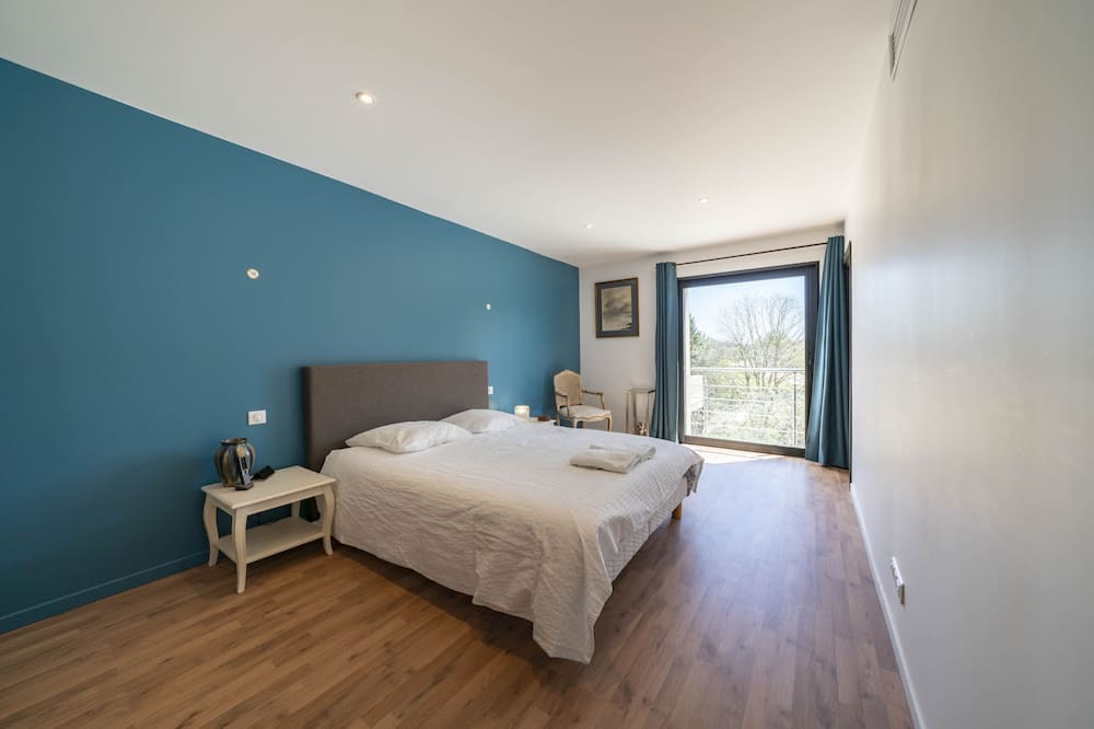 Photo of Bedroom in Saint-Jacques