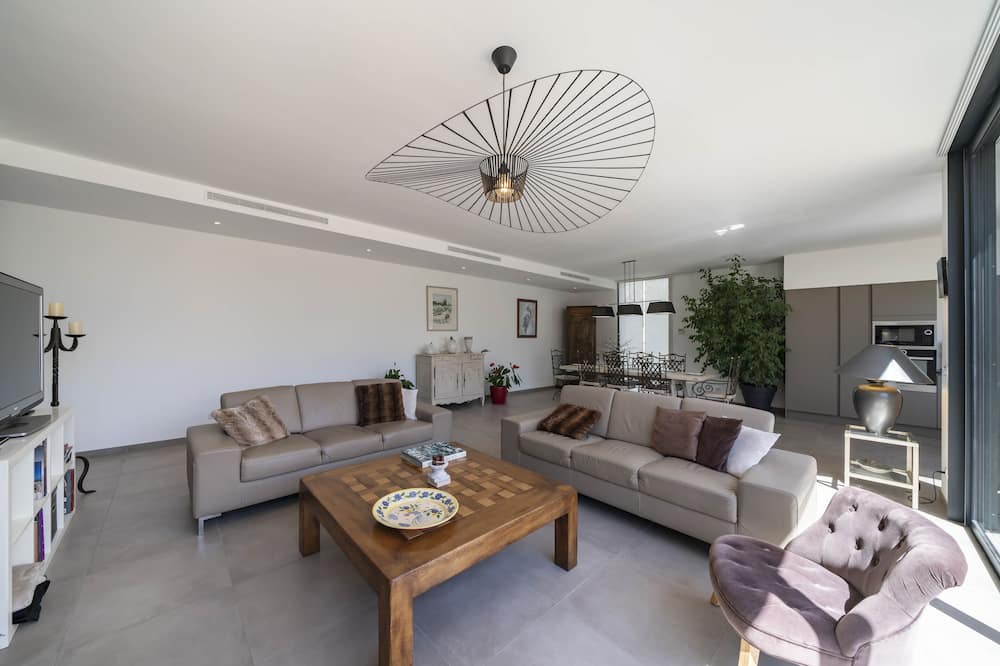 Photo of Livingroom in Saint-Jacques