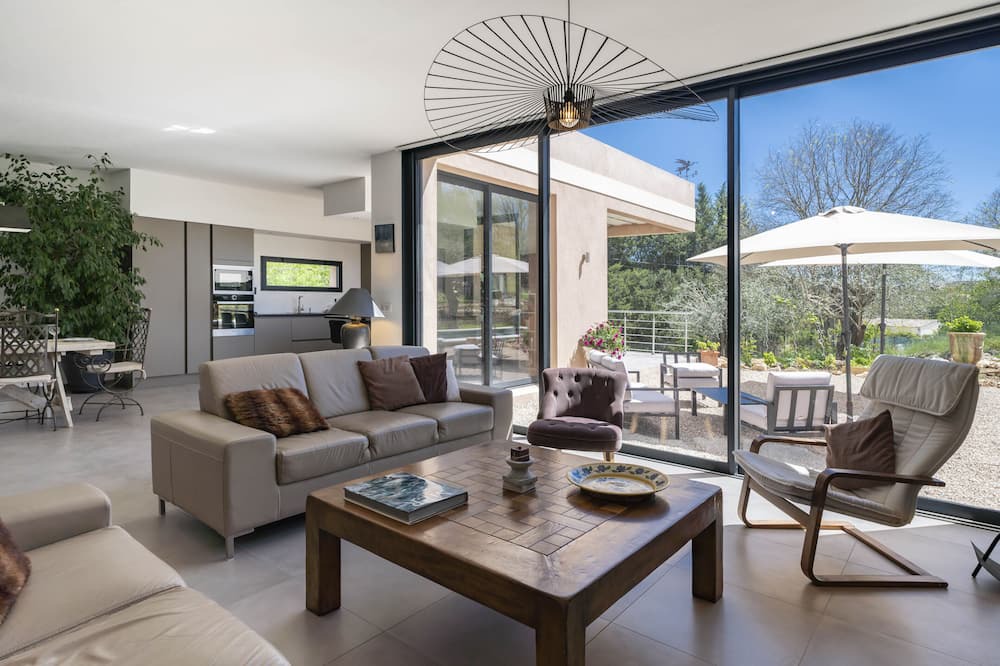 Photo of Livingroom in Saint-Jacques