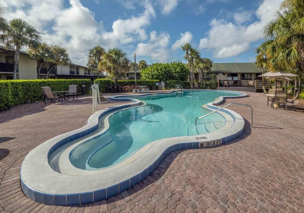 Photo of Outdoor in Fairview Shores