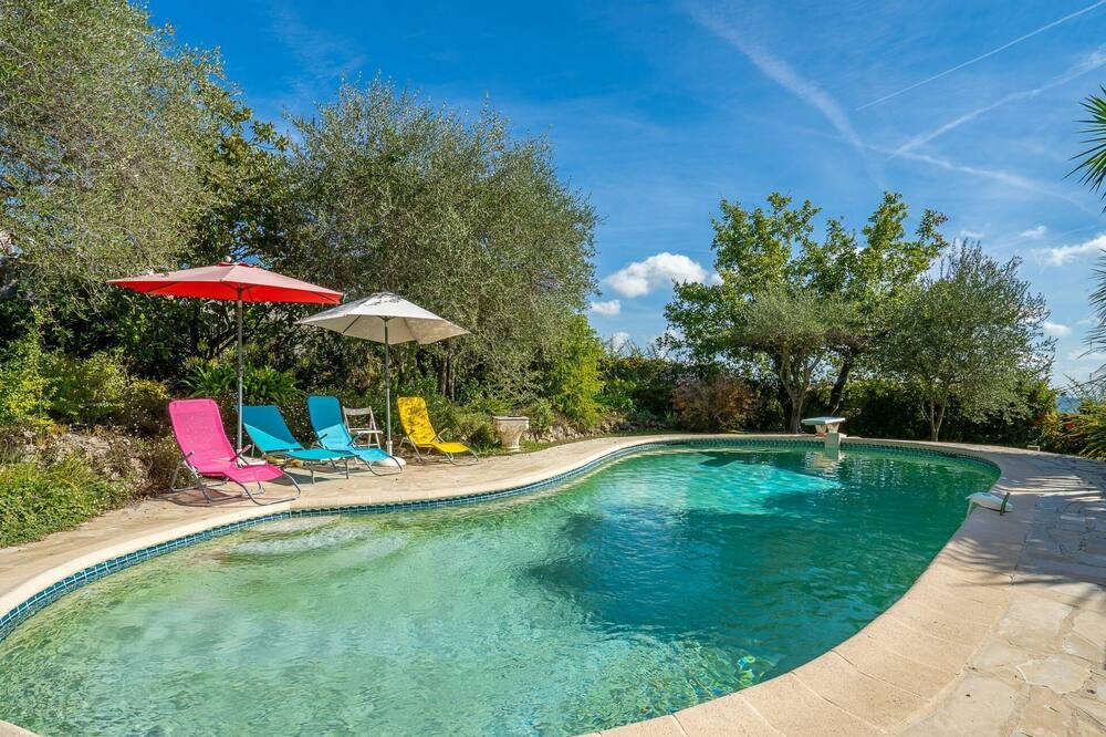 Photo of Outdoor in Gattieres