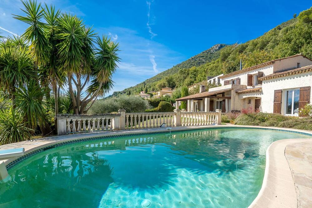 Photo of Outdoor in Gattieres