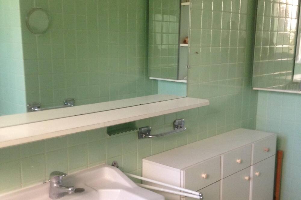 Photo of Bathroom in Chateauneuf-Grasse