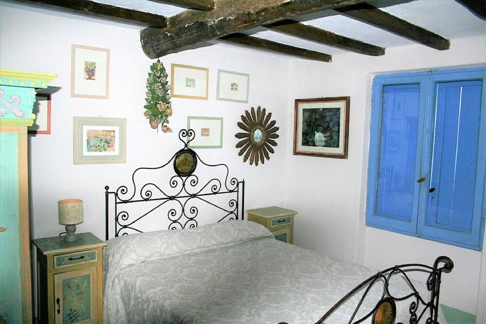 Photo of Bedroom in Strettoia