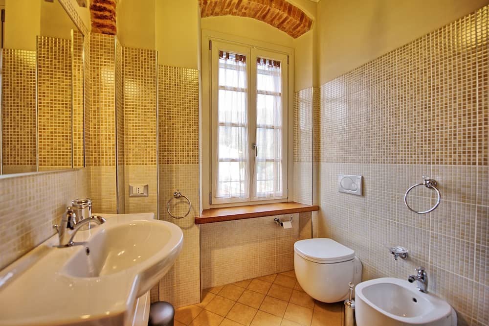 Photo of Bathroom in Santa Maria del Giudice
