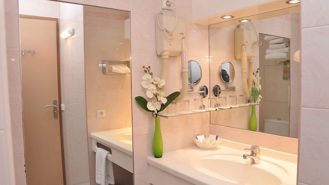 Photo of Bathroom in Carros