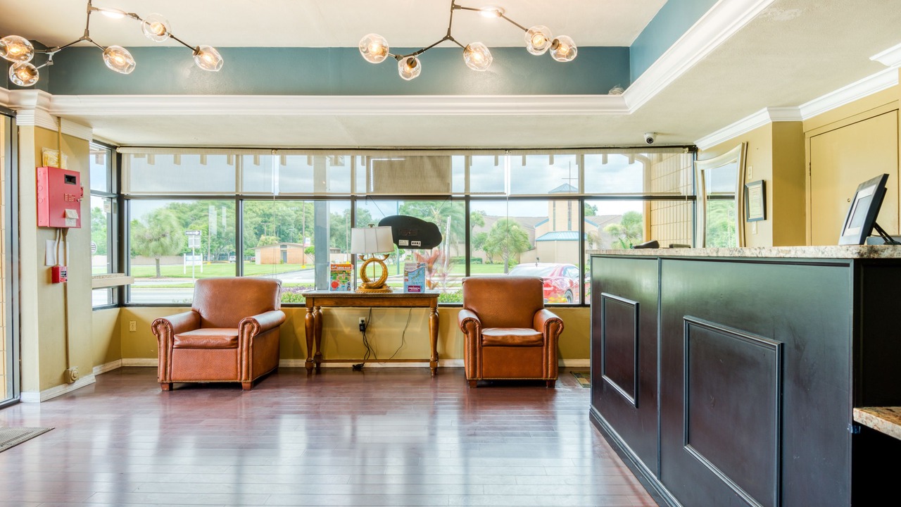 Photo of Livingroom in Sky Lake