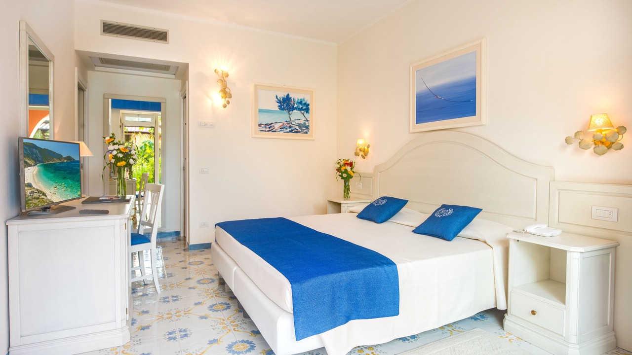 Photo of Bedroom in Procchio