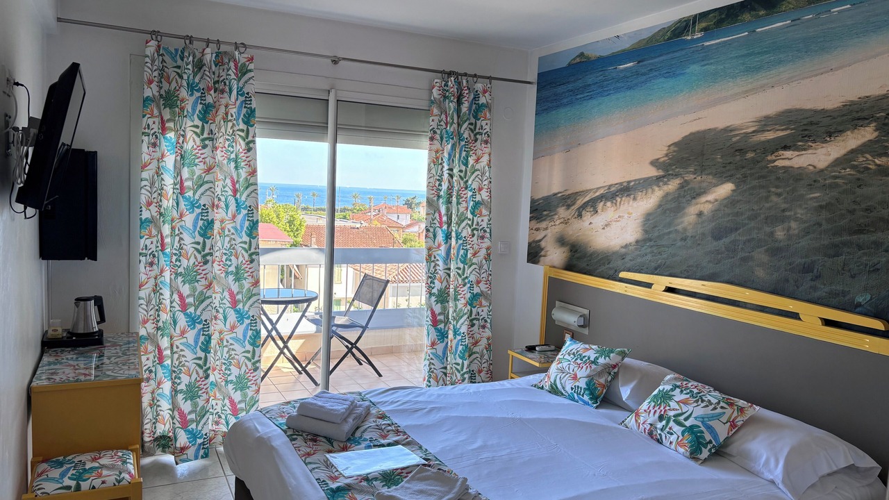 Photo of Bedroom in Golfe Juan
