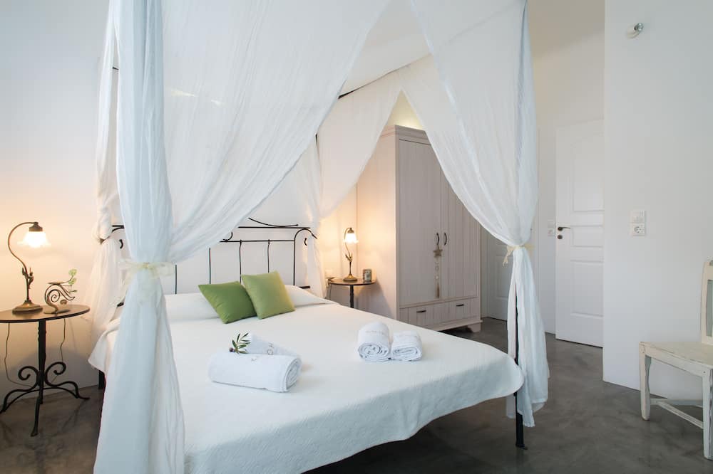 Photo of Bedroom in Agia Paraskevi