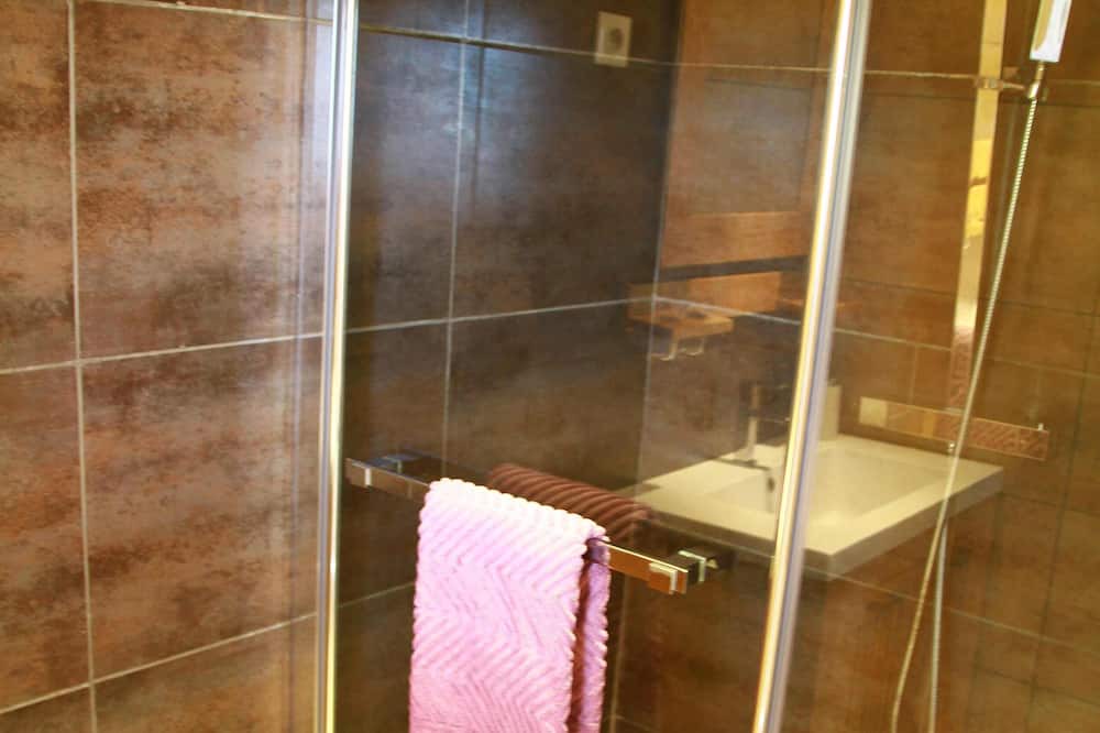 Photo of Bathroom in Peille