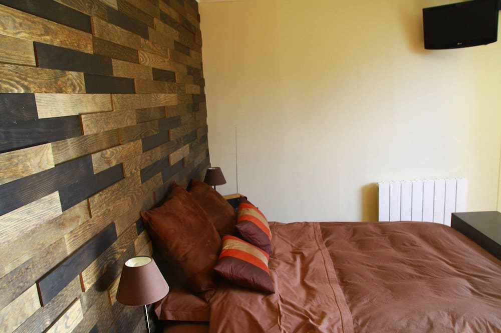 Photo of Bedroom in Peille