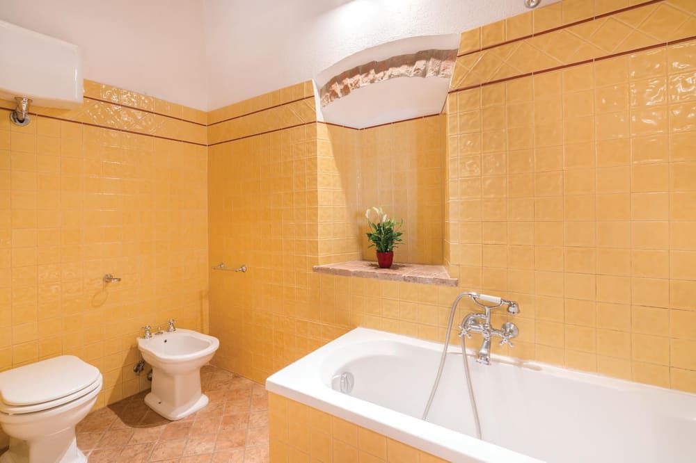 Photo of Bathroom in Monticchiello