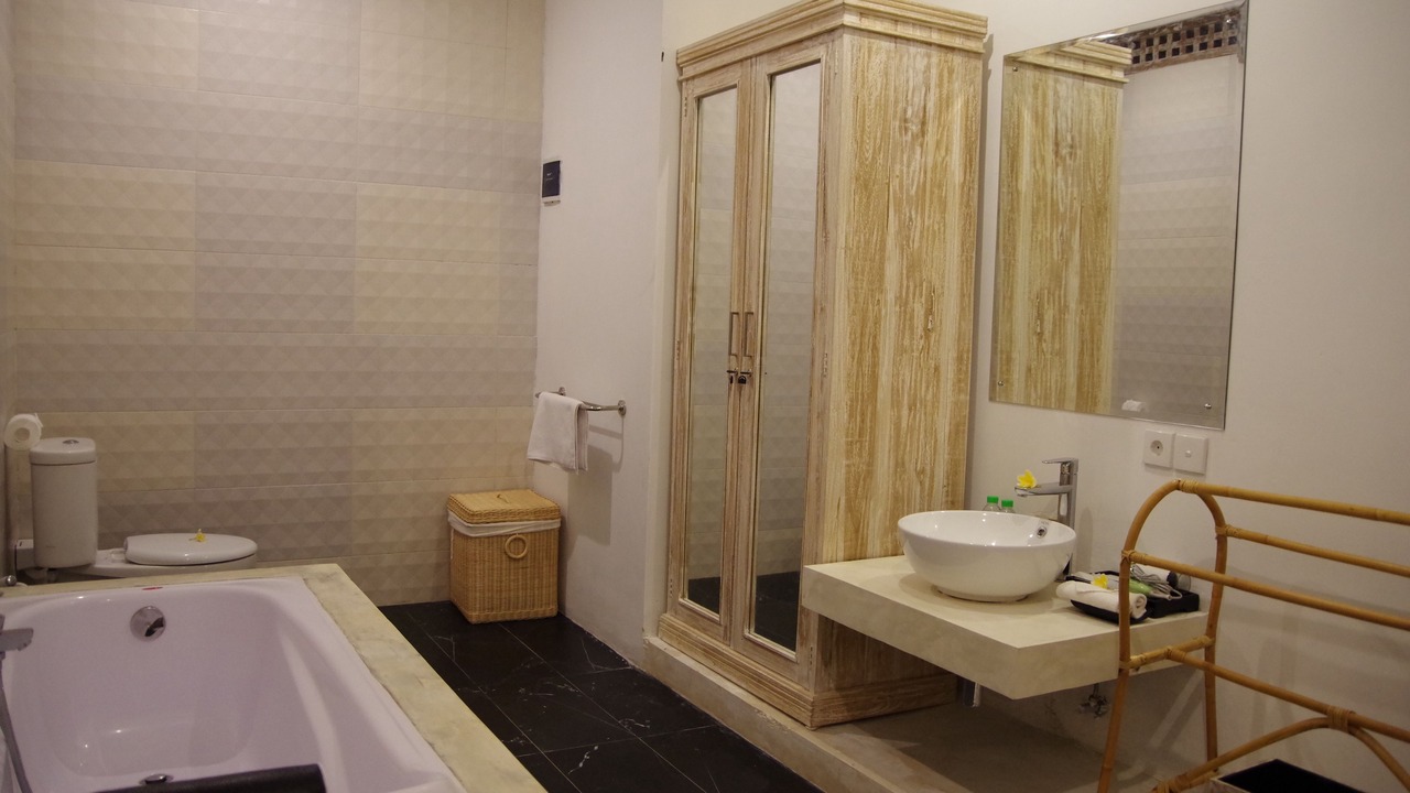 Photo of Bathroom in Negara