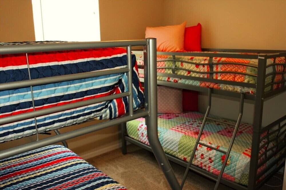 Photo of Bedroom in Florida Pines