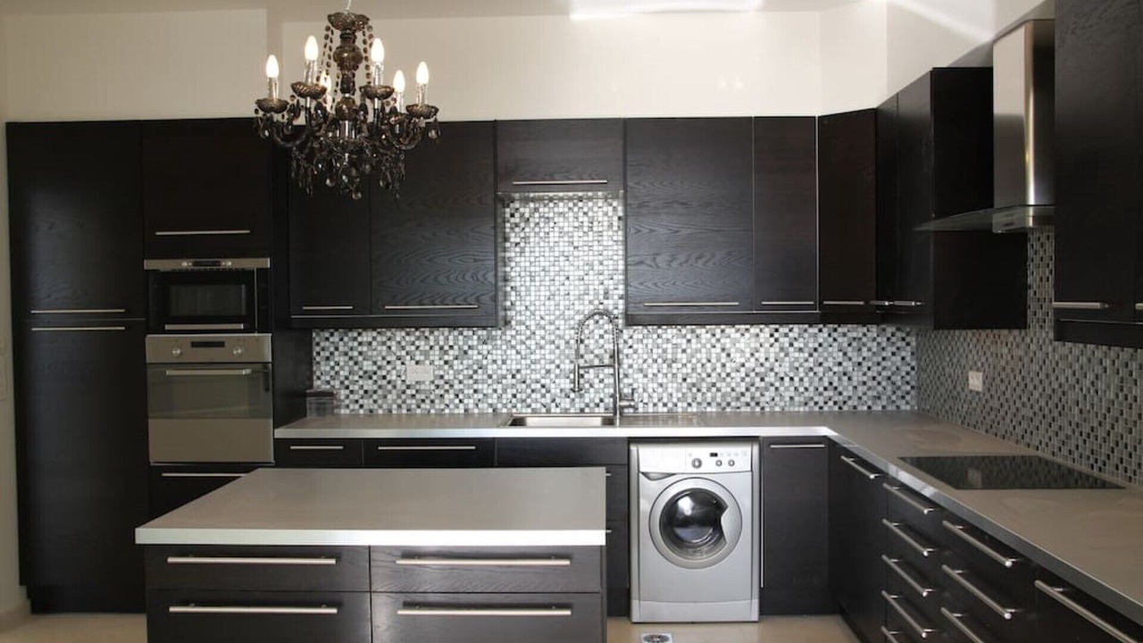 Photo of Kitchen in Gairaut