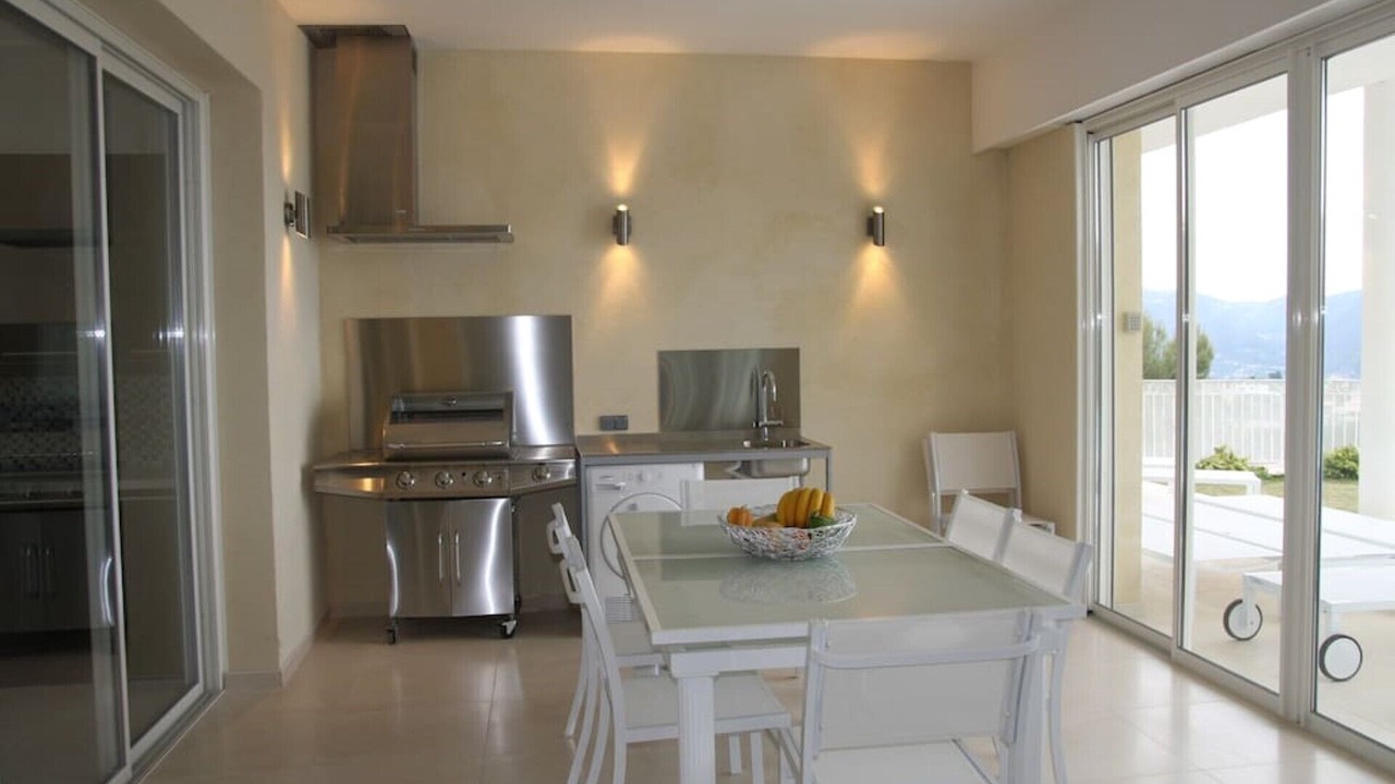 Photo of Kitchen in Gairaut