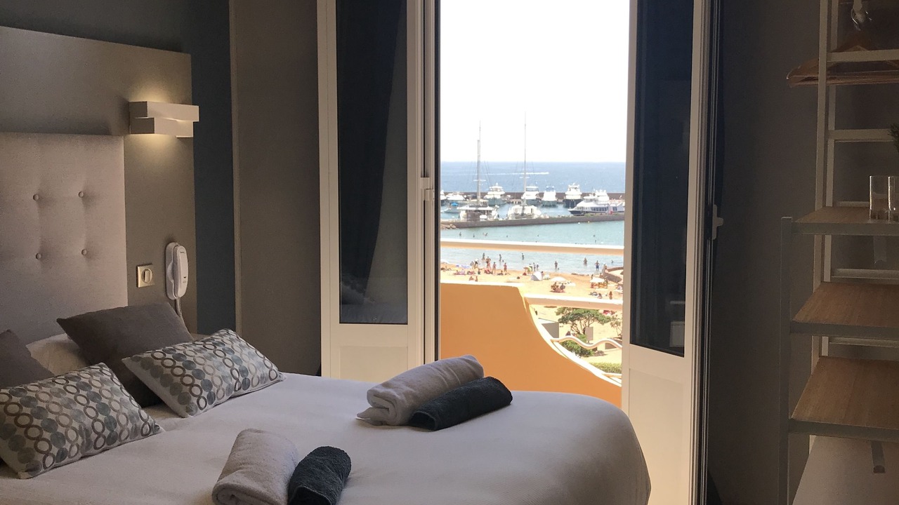 Photo of Patio Balcony in Mandelieu-la-Napoule Beach