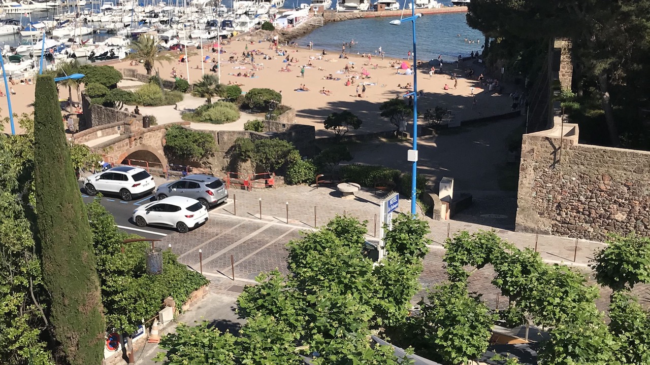 Photo of Others in Mandelieu-la-Napoule Beach